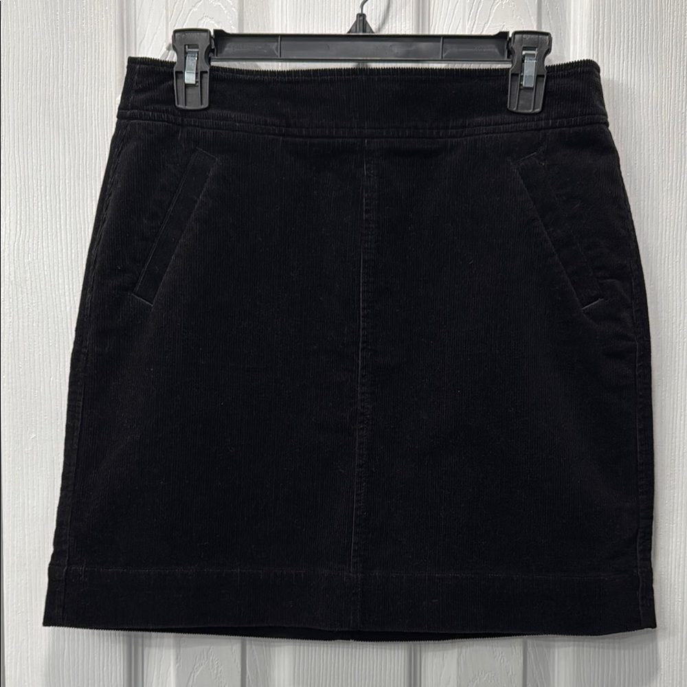NWT LOFT Black Corduroy Mini Skirt Size 2 NEW